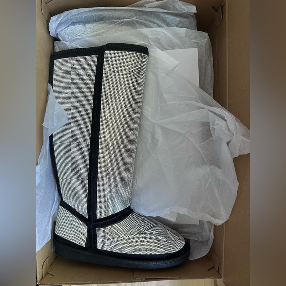 Shoe Dazzle Priya Flat Rhinestone Tall Faux Sherling Boots - Picture 8 of 10